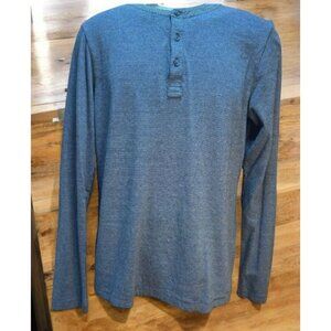 Travis Mathew Men,s Blue Striped Henley Shirt Small